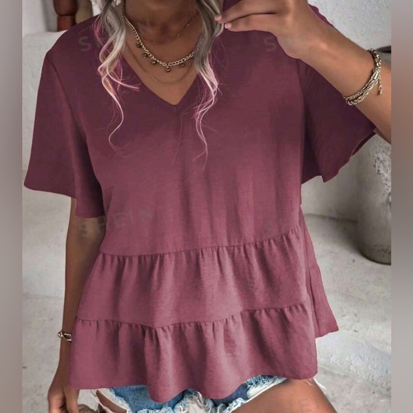 NEW Ruffle Hem Blouse - Picture 2 of 6